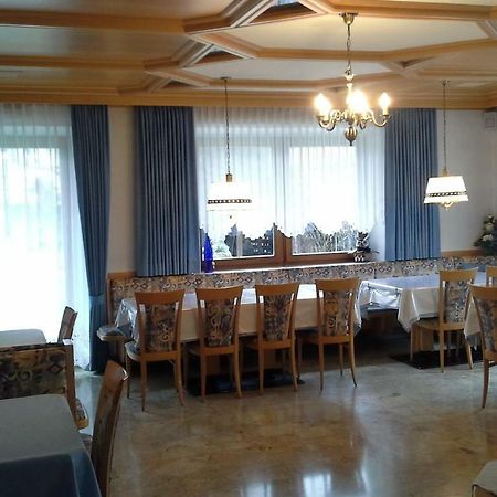 Garni Schwarzenstein Hotel Кампо Турес Екстериор снимка