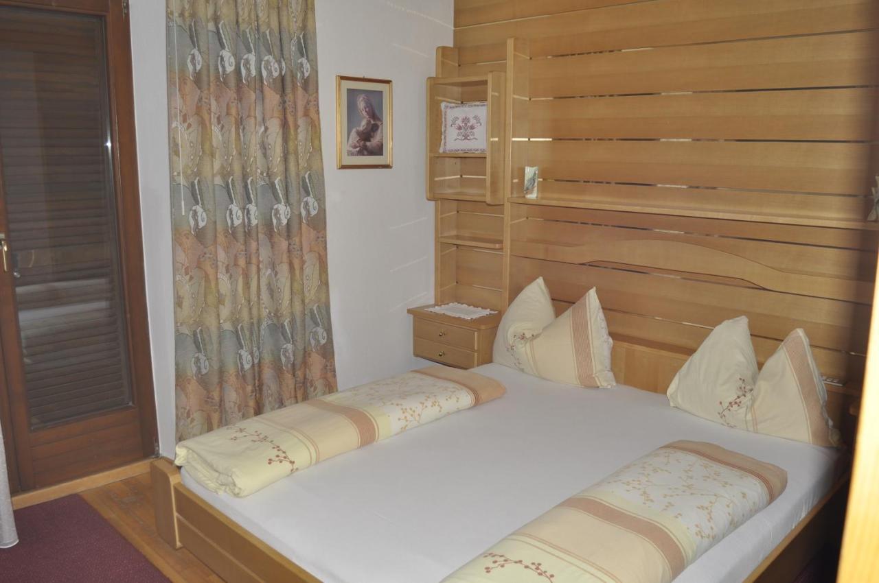 Garni Schwarzenstein Hotel Кампо Турес Екстериор снимка