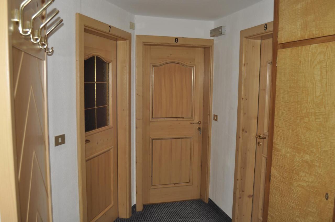 Garni Schwarzenstein Hotel Кампо Турес Екстериор снимка