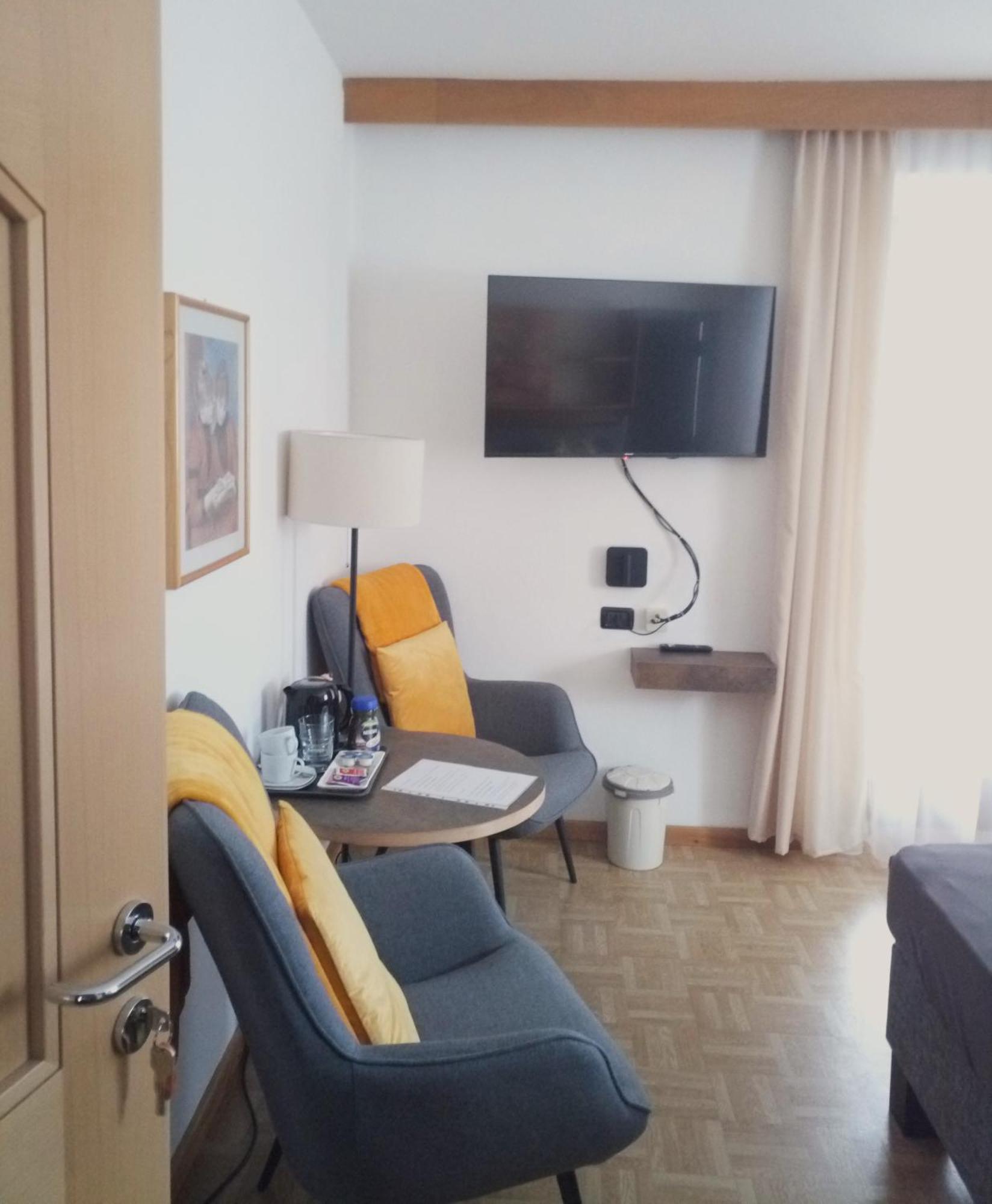 Garni Schwarzenstein Hotel Кампо Турес Екстериор снимка