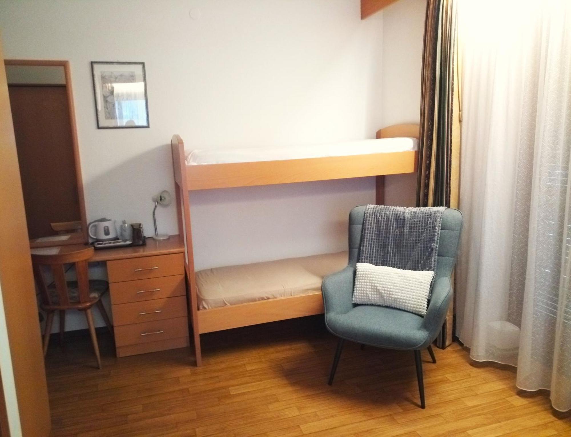 Garni Schwarzenstein Hotel Кампо Турес Екстериор снимка